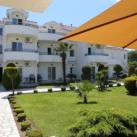 Hotel Comfort & Villas Donji Stoj Ngoại thất bức ảnh