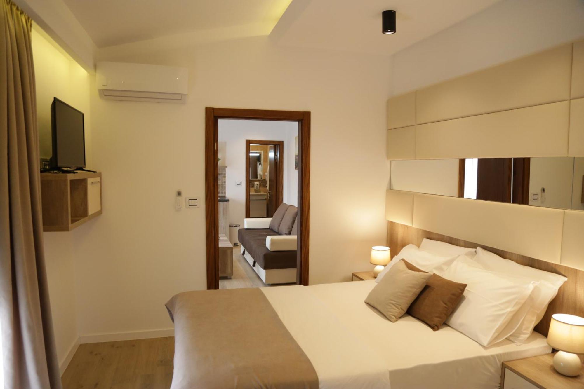 Hotel Comfort & Villas Donji Stoj Ngoại thất bức ảnh