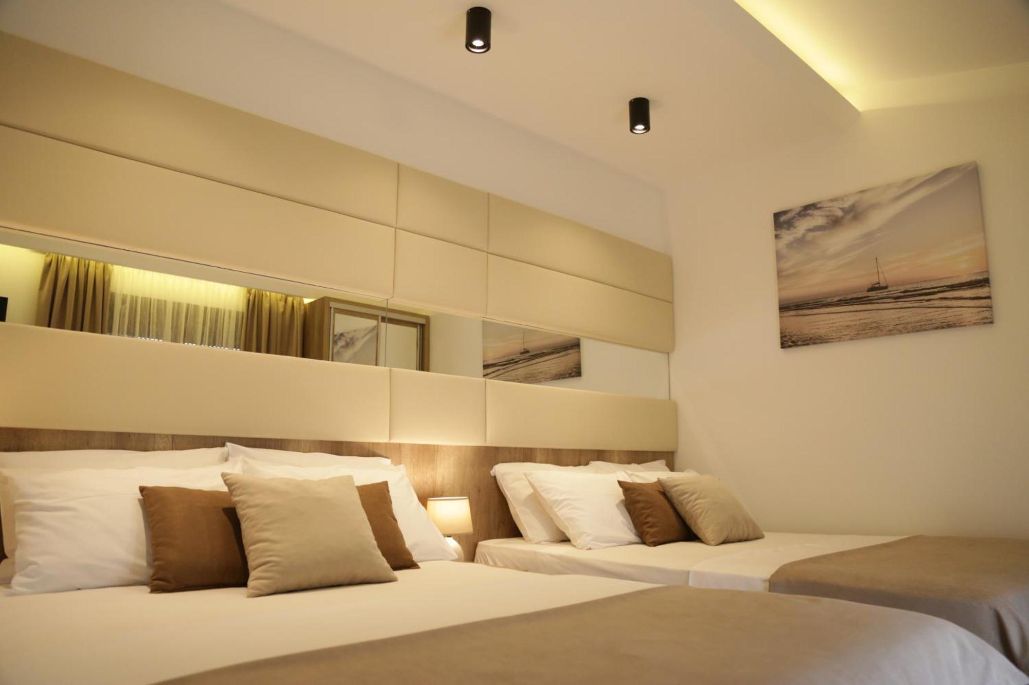 Hotel Comfort & Villas Donji Stoj Ngoại thất bức ảnh