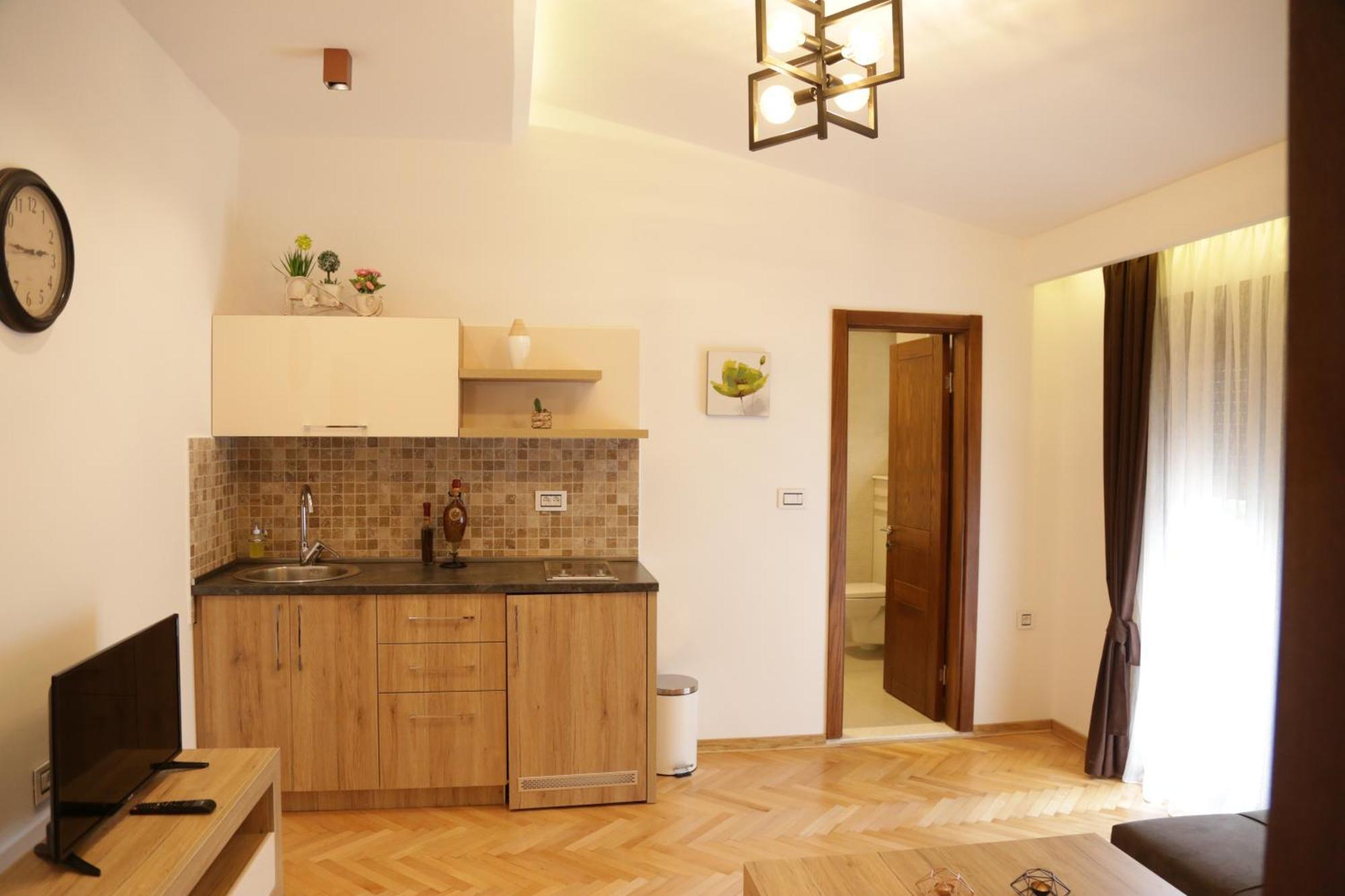 Hotel Comfort & Villas Donji Stoj Ngoại thất bức ảnh