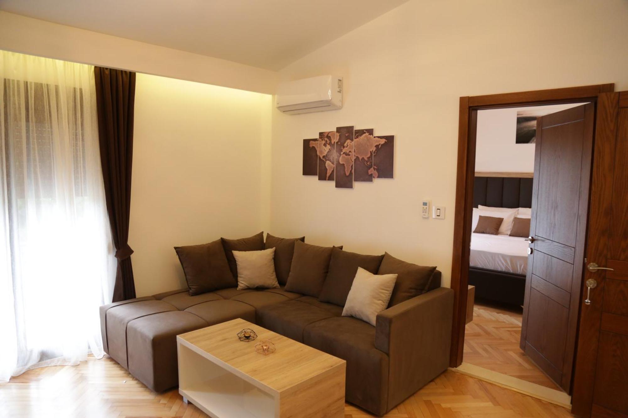 Hotel Comfort & Villas Donji Stoj Ngoại thất bức ảnh