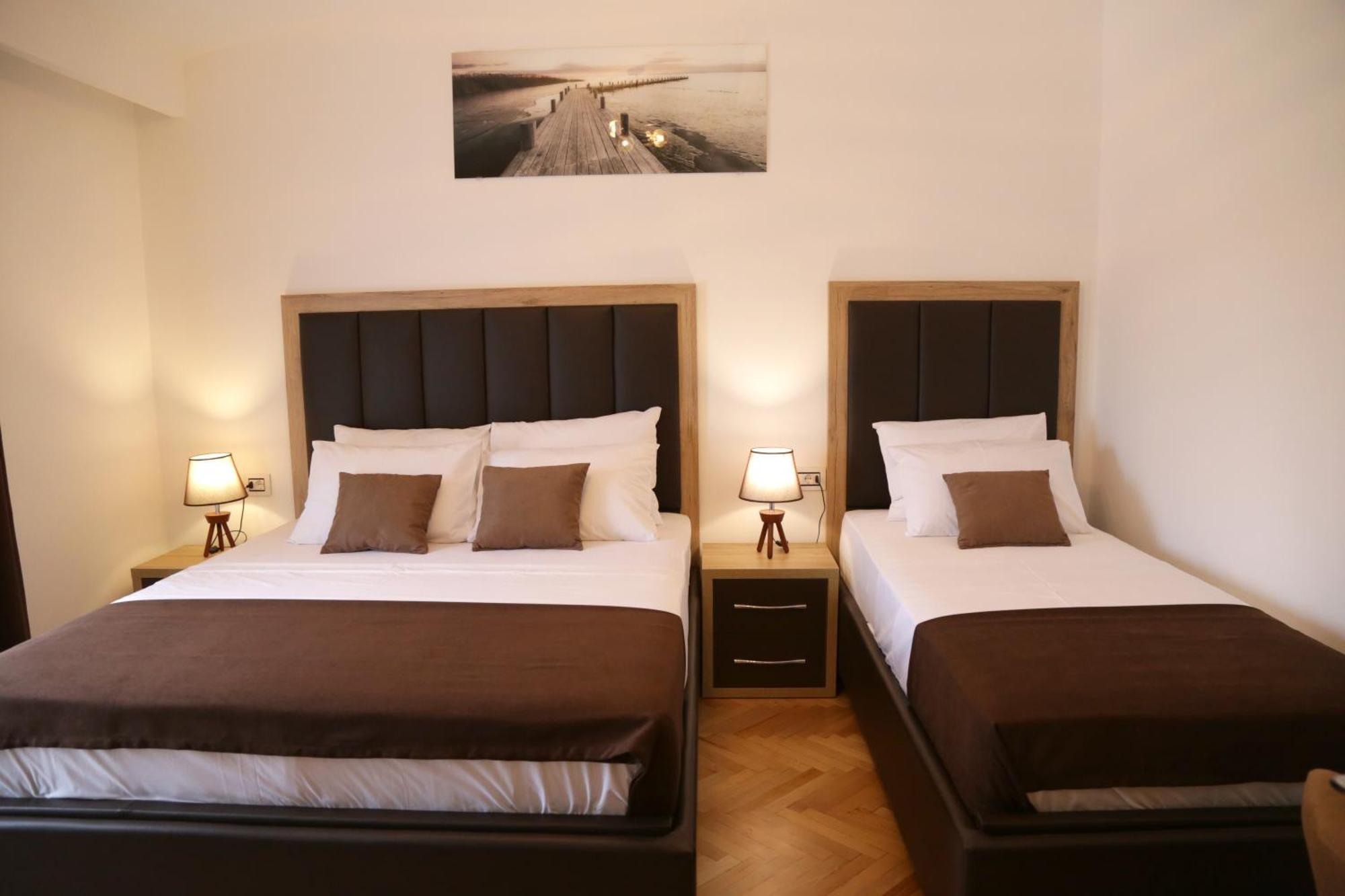 Hotel Comfort & Villas Donji Stoj Ngoại thất bức ảnh