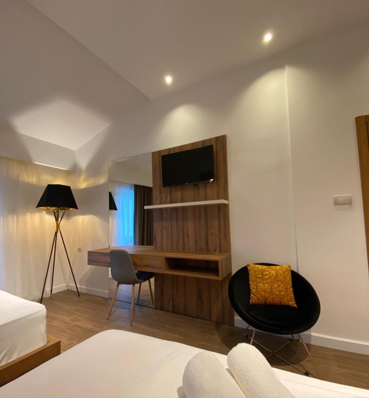 Hotel Comfort & Villas Donji Stoj Ngoại thất bức ảnh