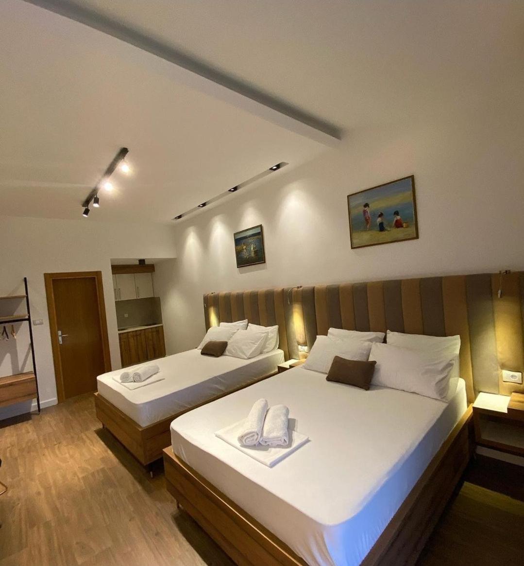 Hotel Comfort & Villas Donji Stoj Ngoại thất bức ảnh