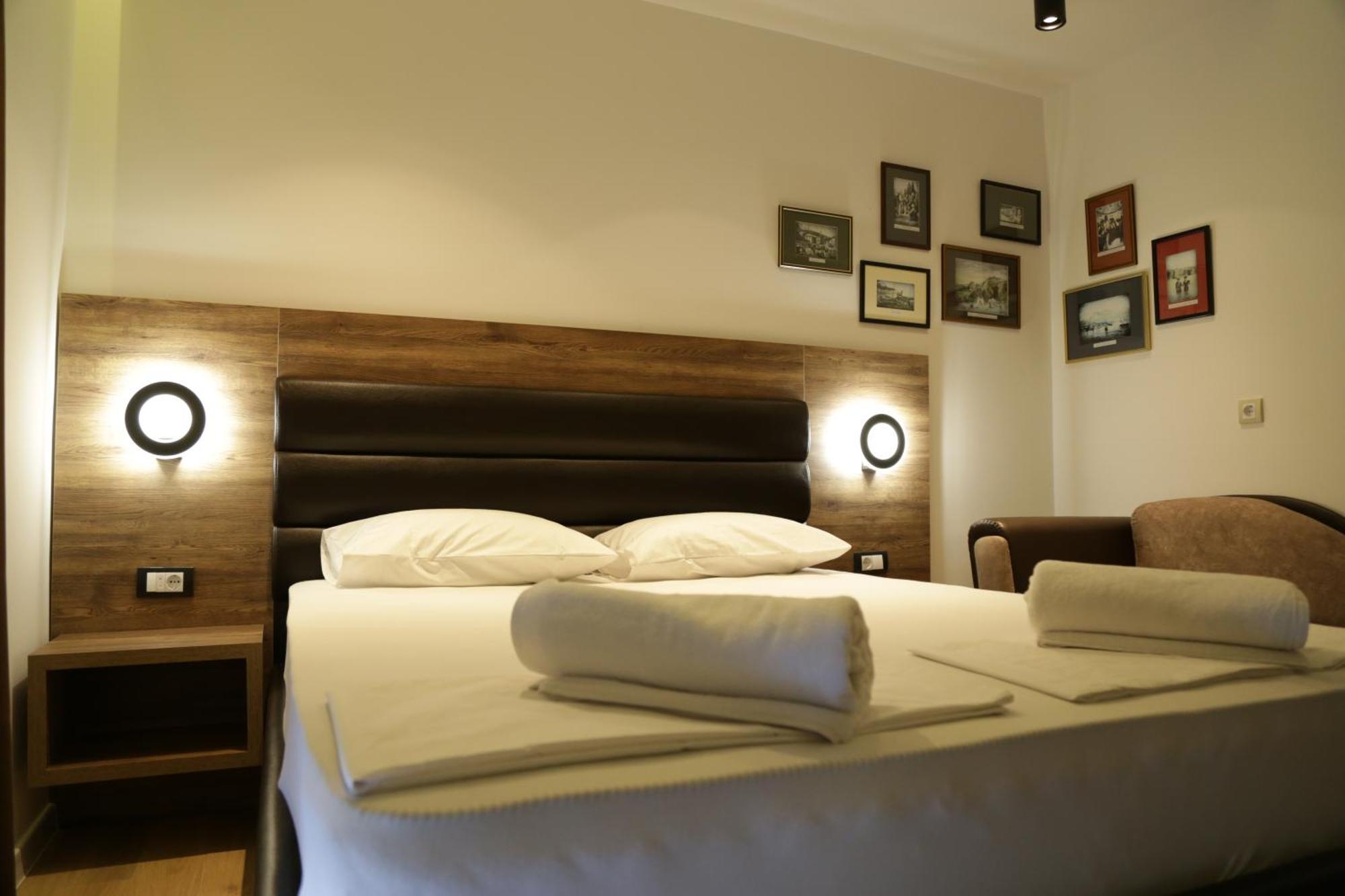 Hotel Comfort & Villas Donji Stoj Ngoại thất bức ảnh